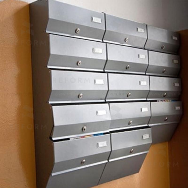 PD963 Vertical indoor postbox, 3 mailboxes, grey